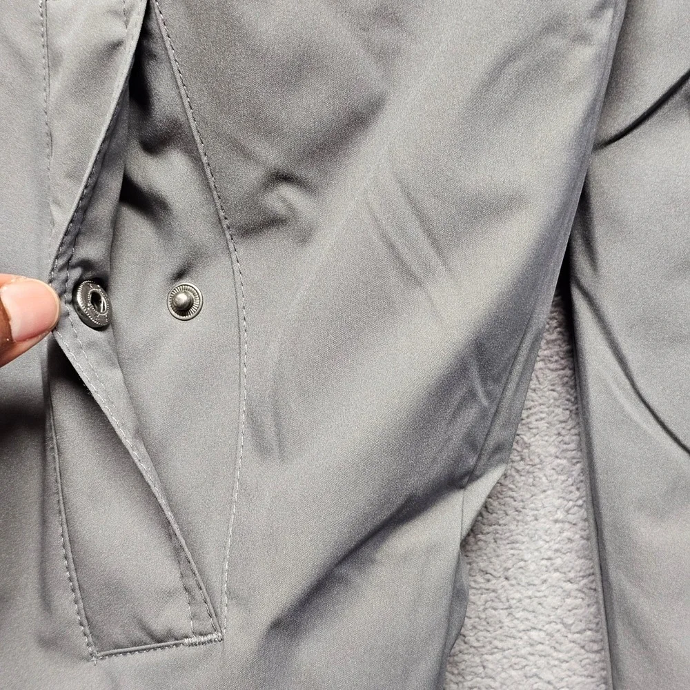 Banana Republic Bomber Jacket Mens Medium Gray Lined‎ Water Resistant Full Zip